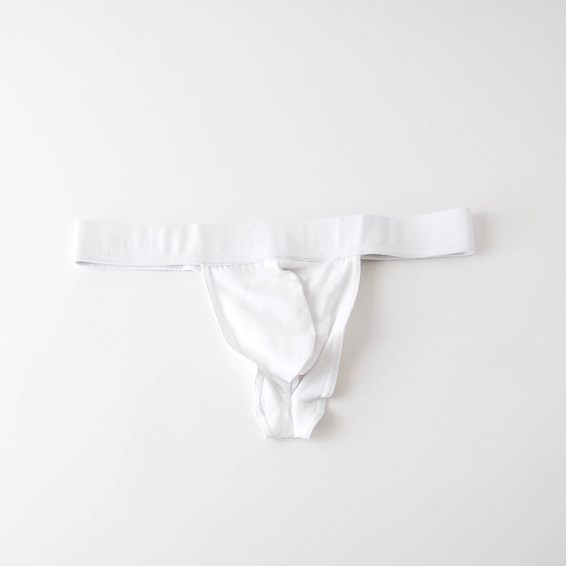 organic cotton thong - white - Idanikos